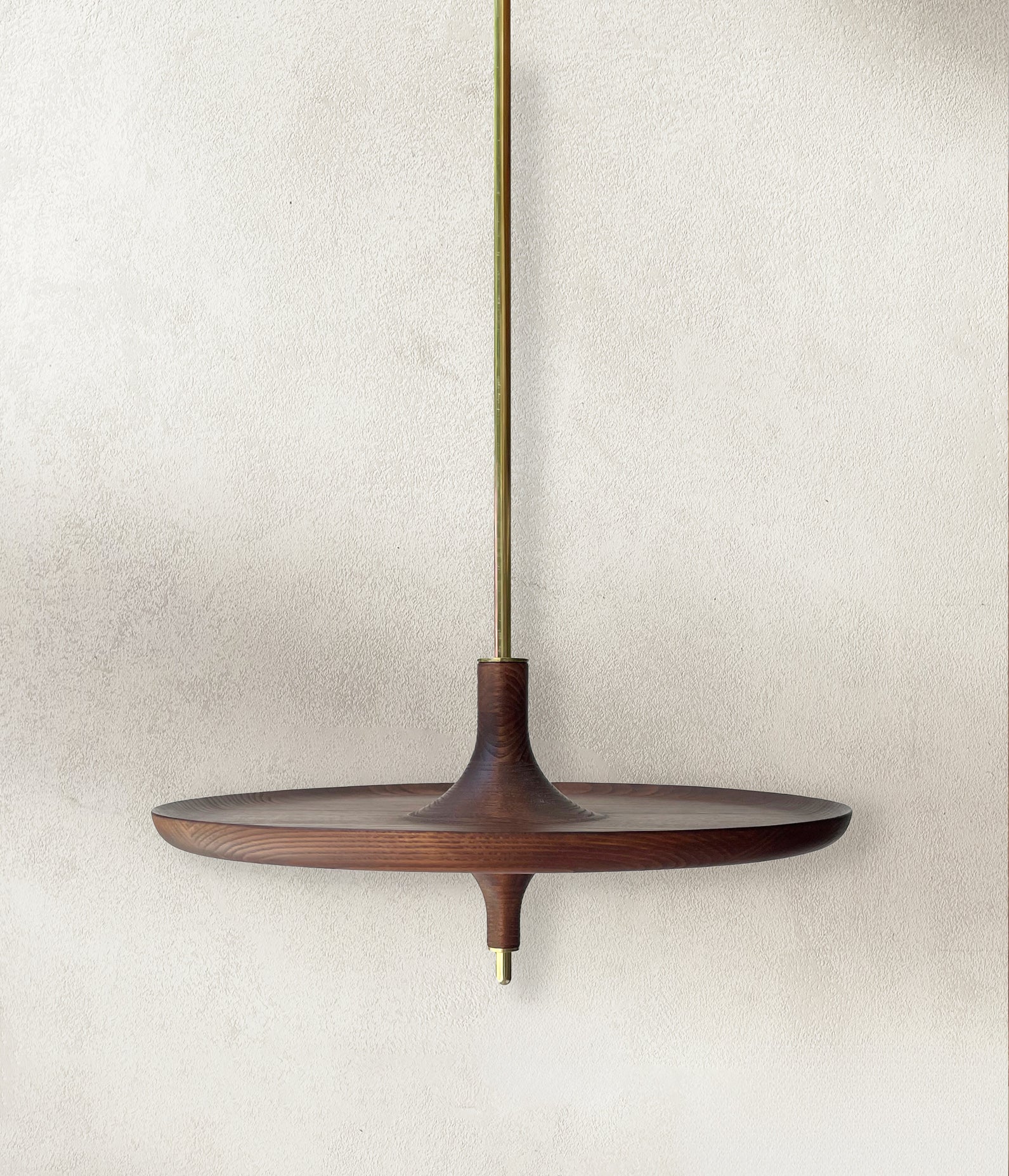 Table suspendue en noyer (taille standard)