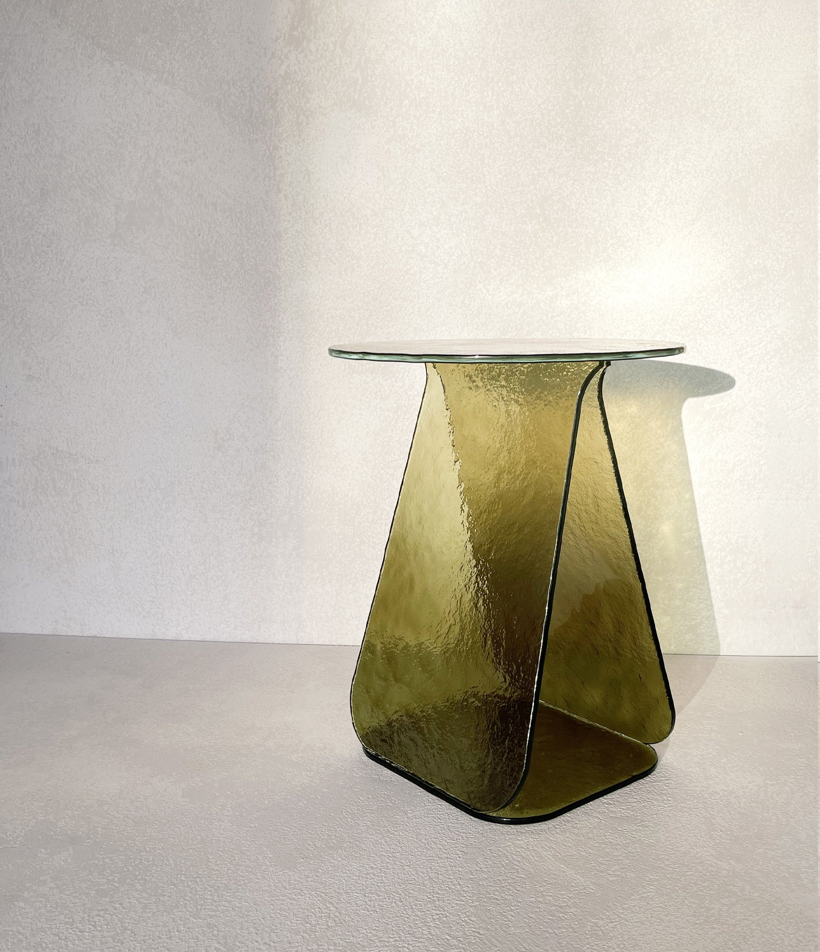 Table d’appoint en verre