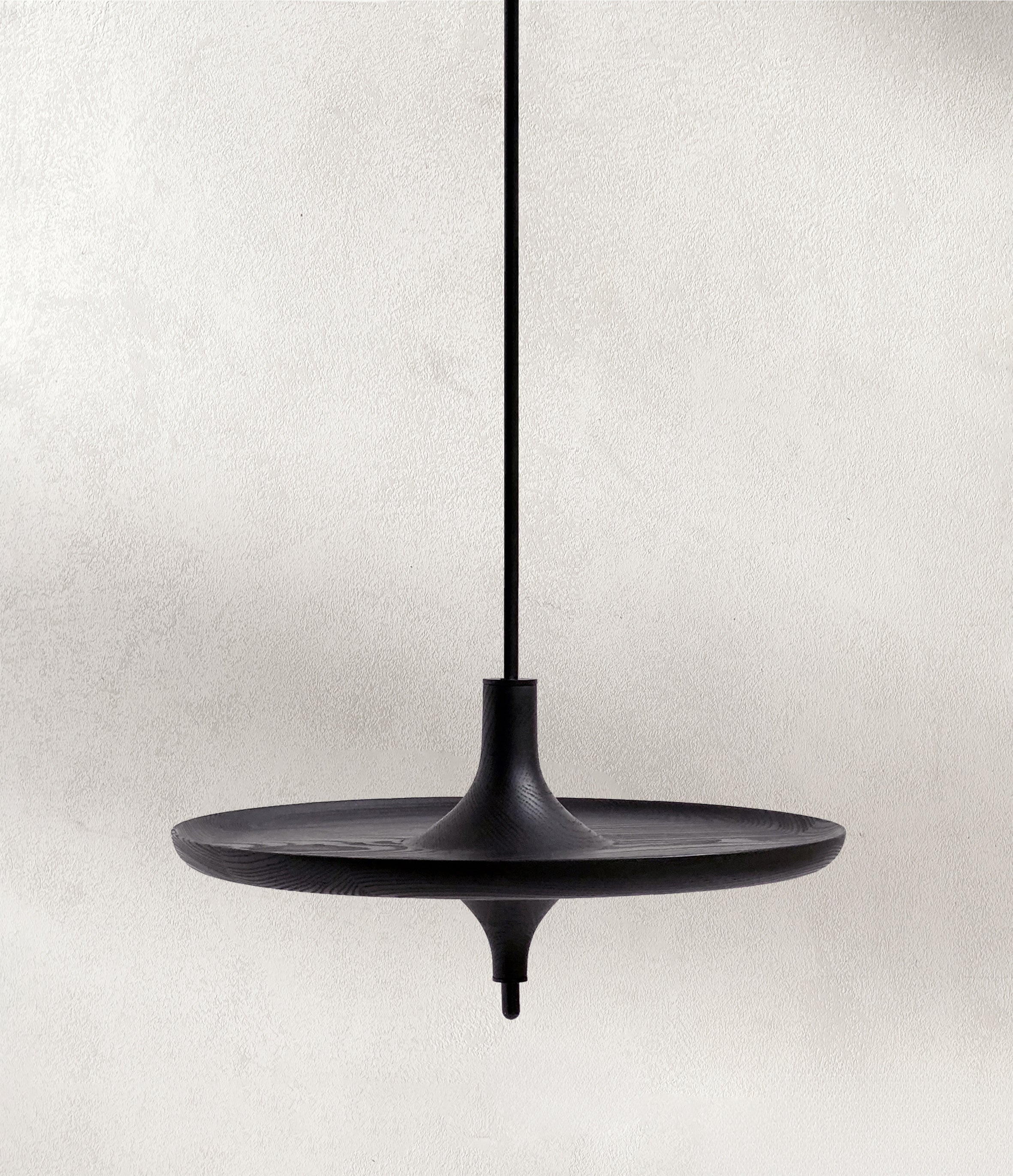 Table suspendue en frêne (taille large)
