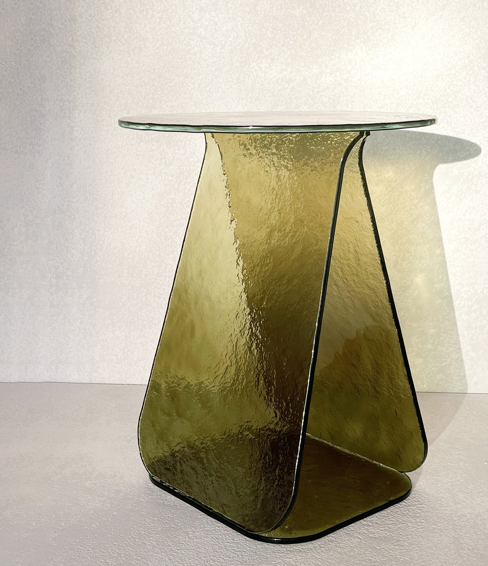 Table d’appoint en verre