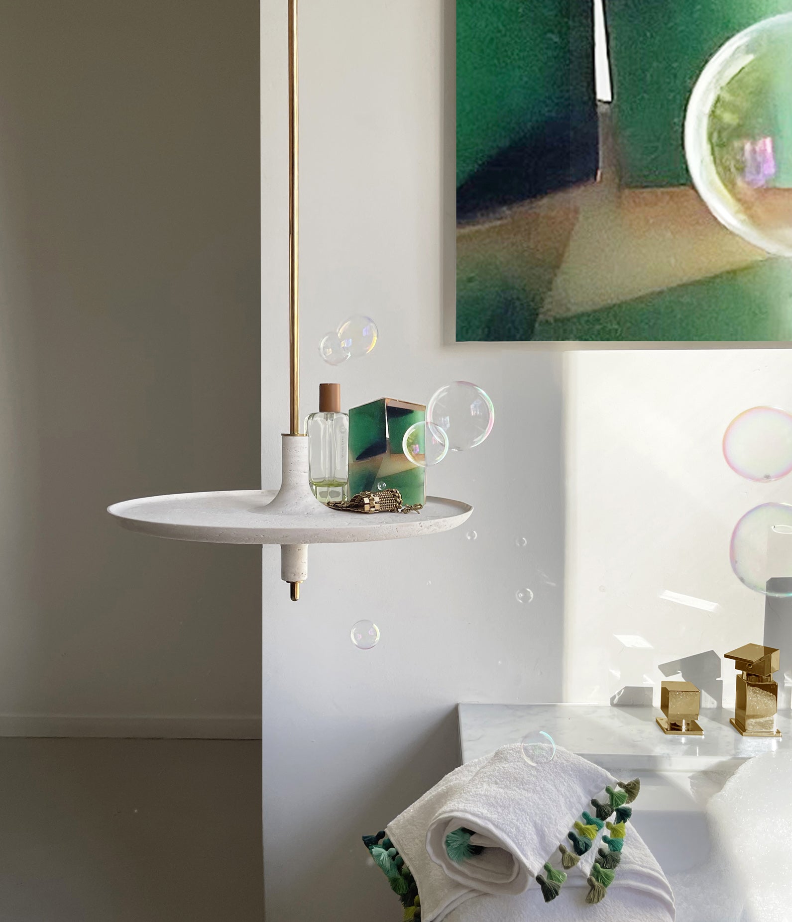 Table suspendue en travertin (taille standard)