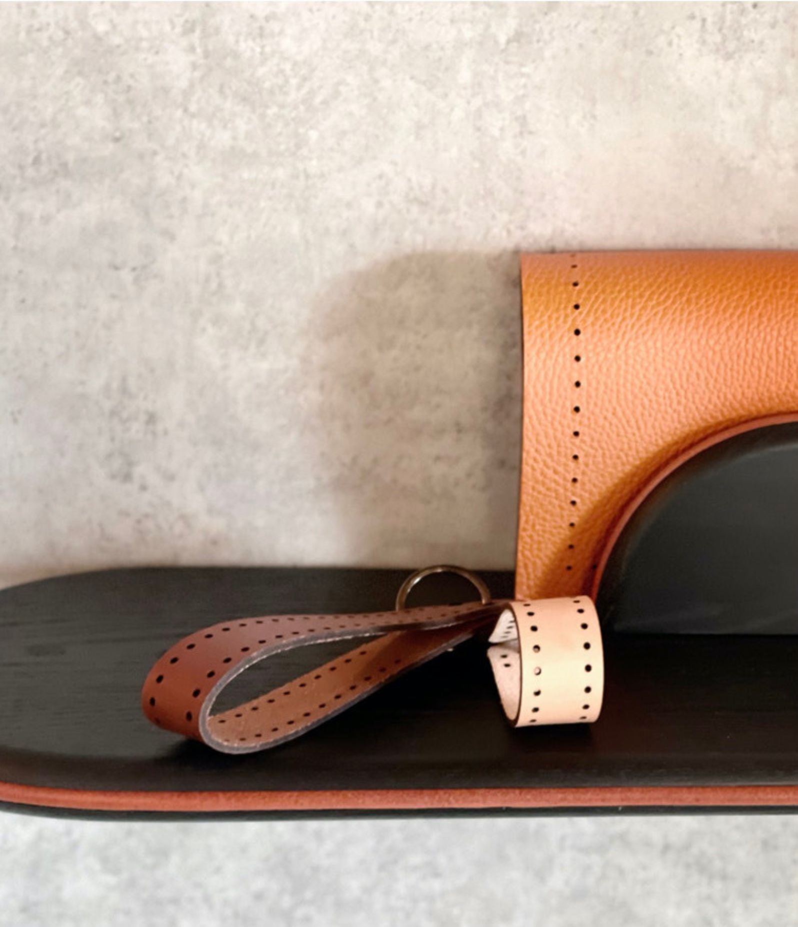 Étagère murale en bois