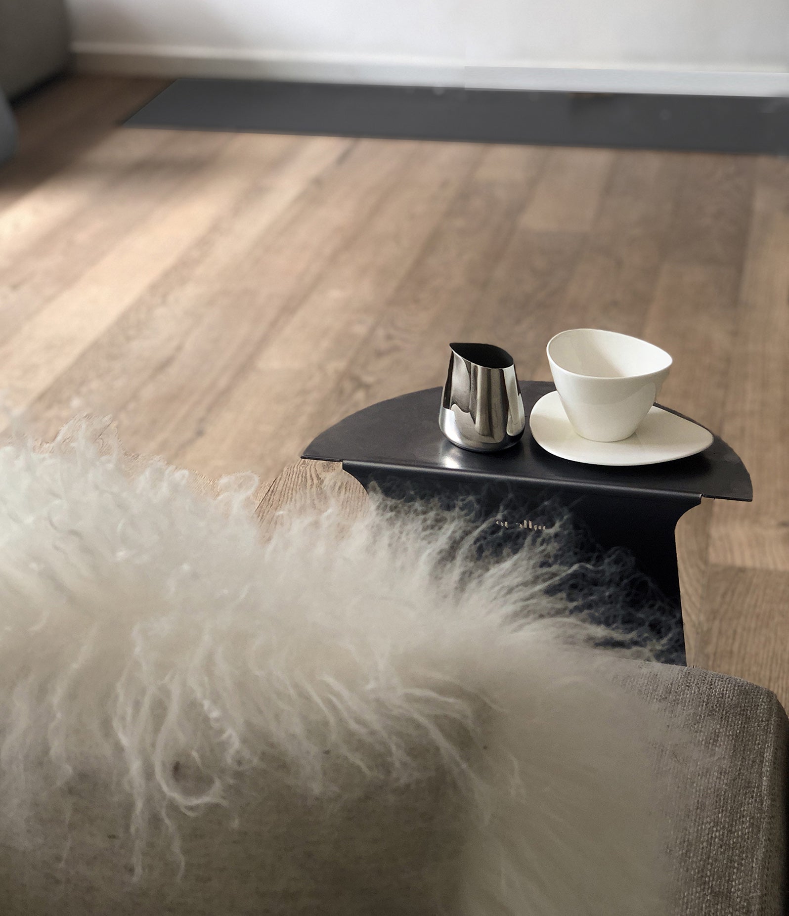 Table d’appoint en métal