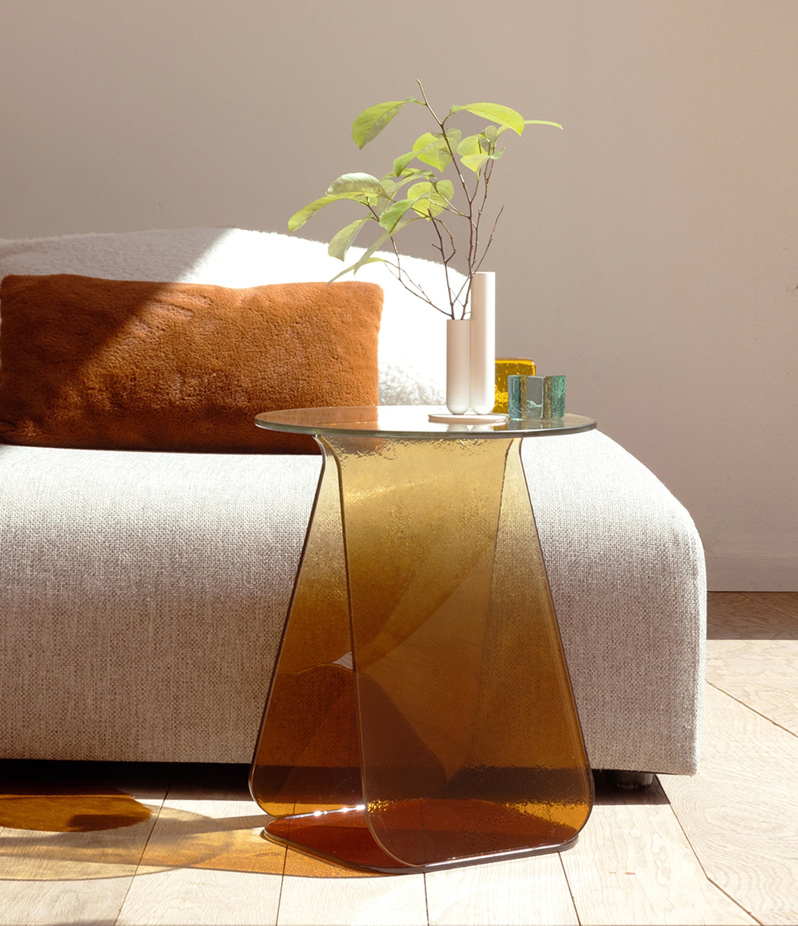 Table d’appoint en verre