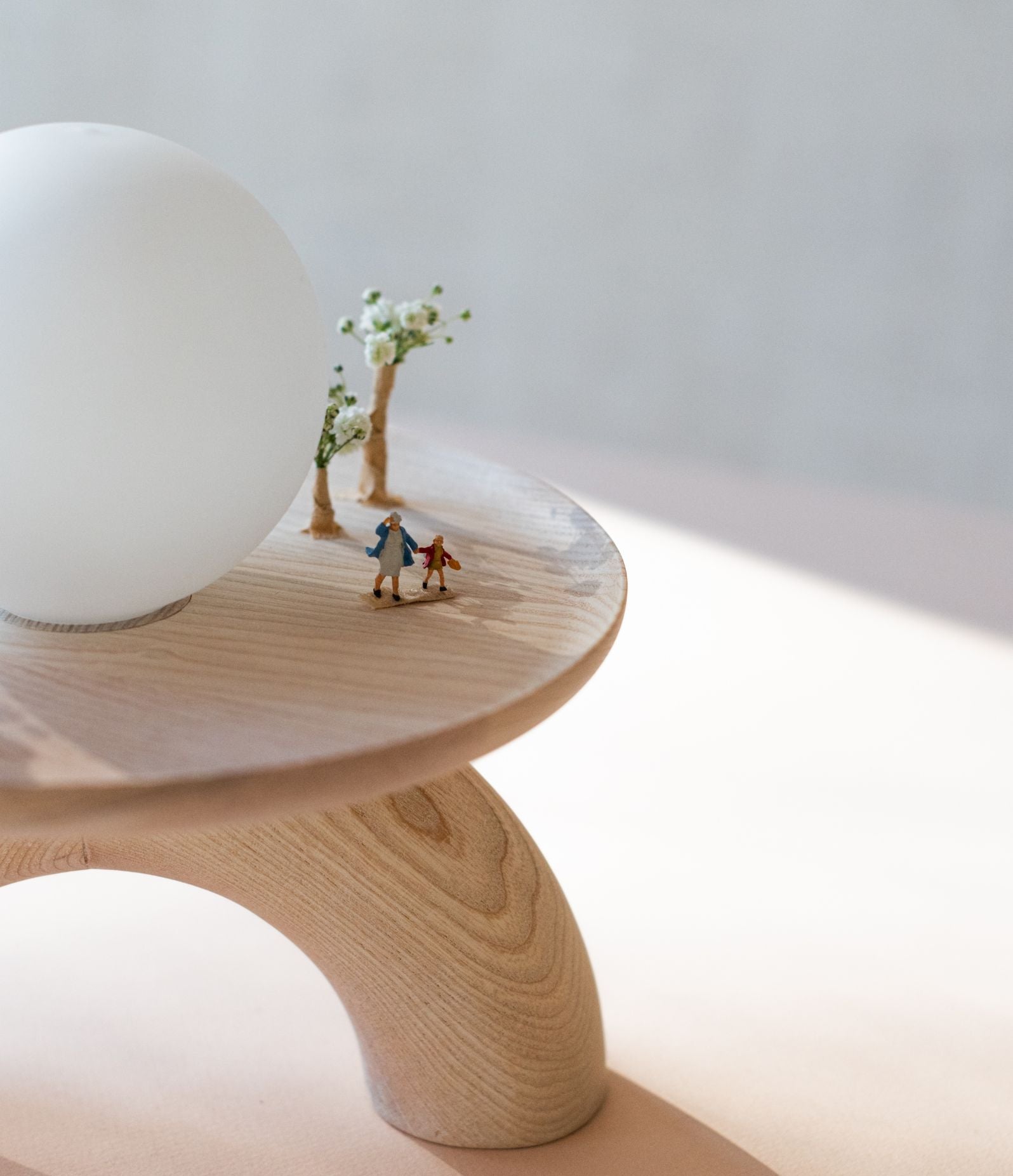 Ash table lamp