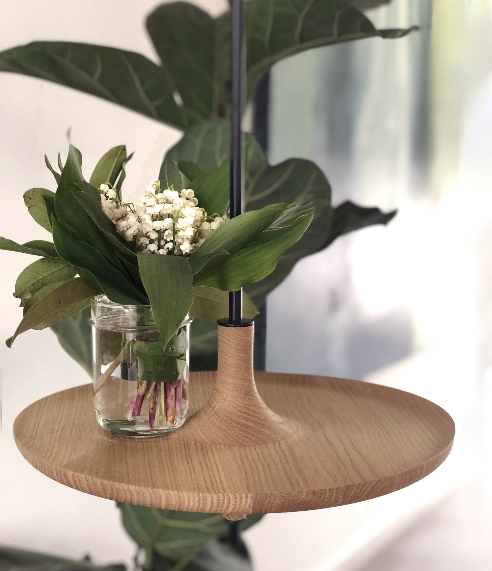 Table suspendue en chêne (taille standard)