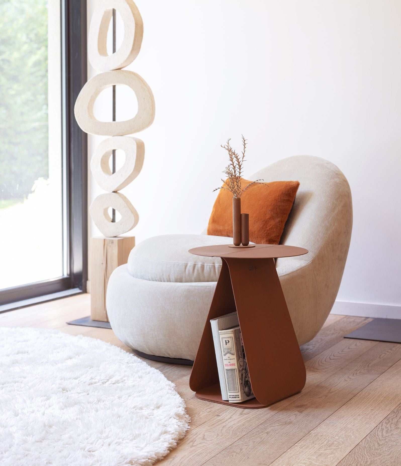 Vases en métal, métal, vue rapprochée du design