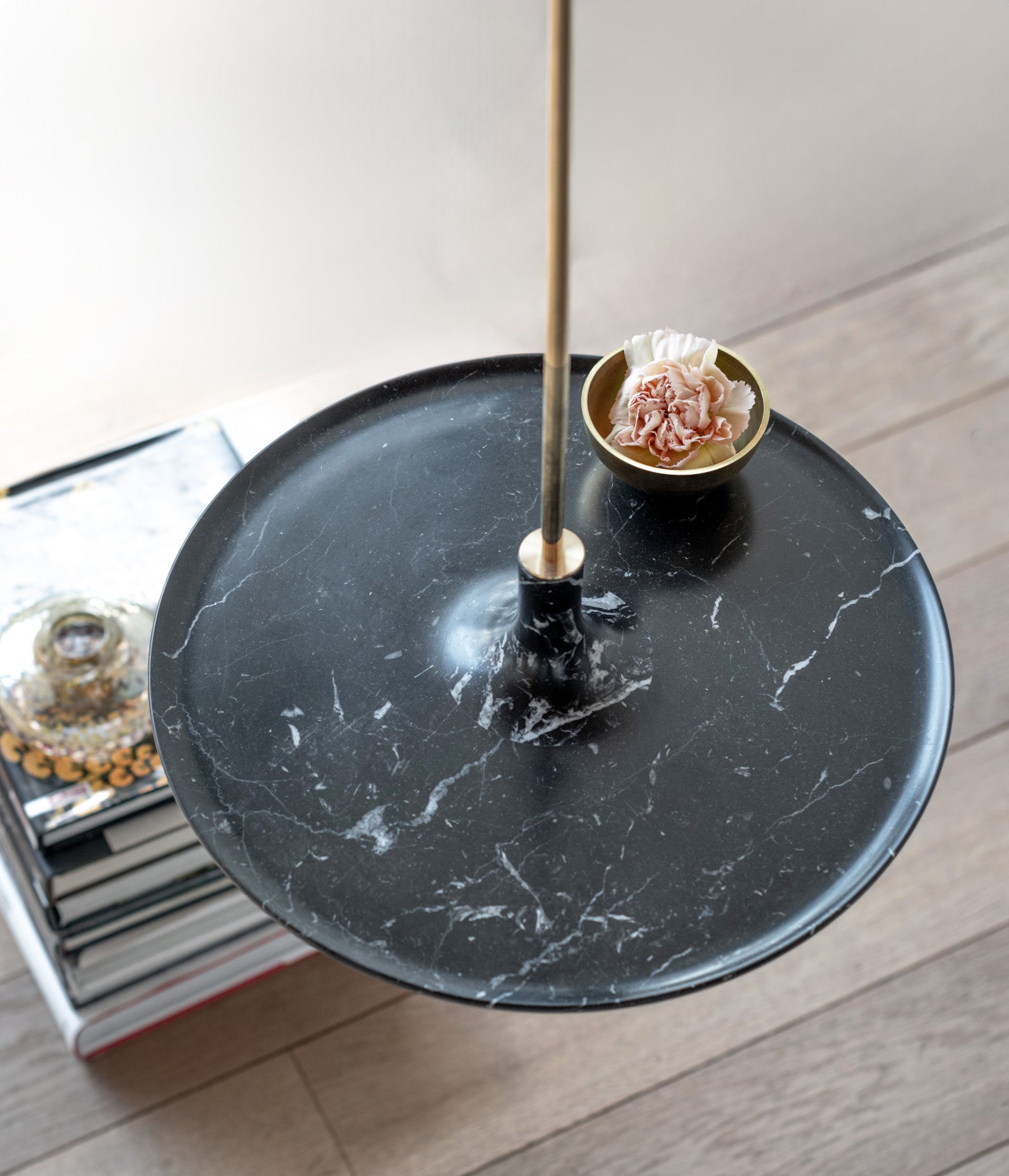 Marble hanging table (standard size)