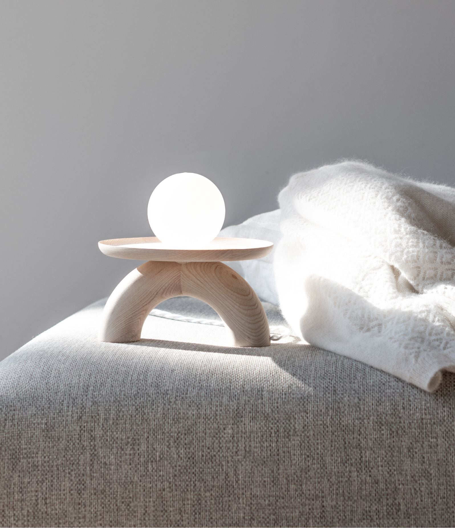 Ash table lamp