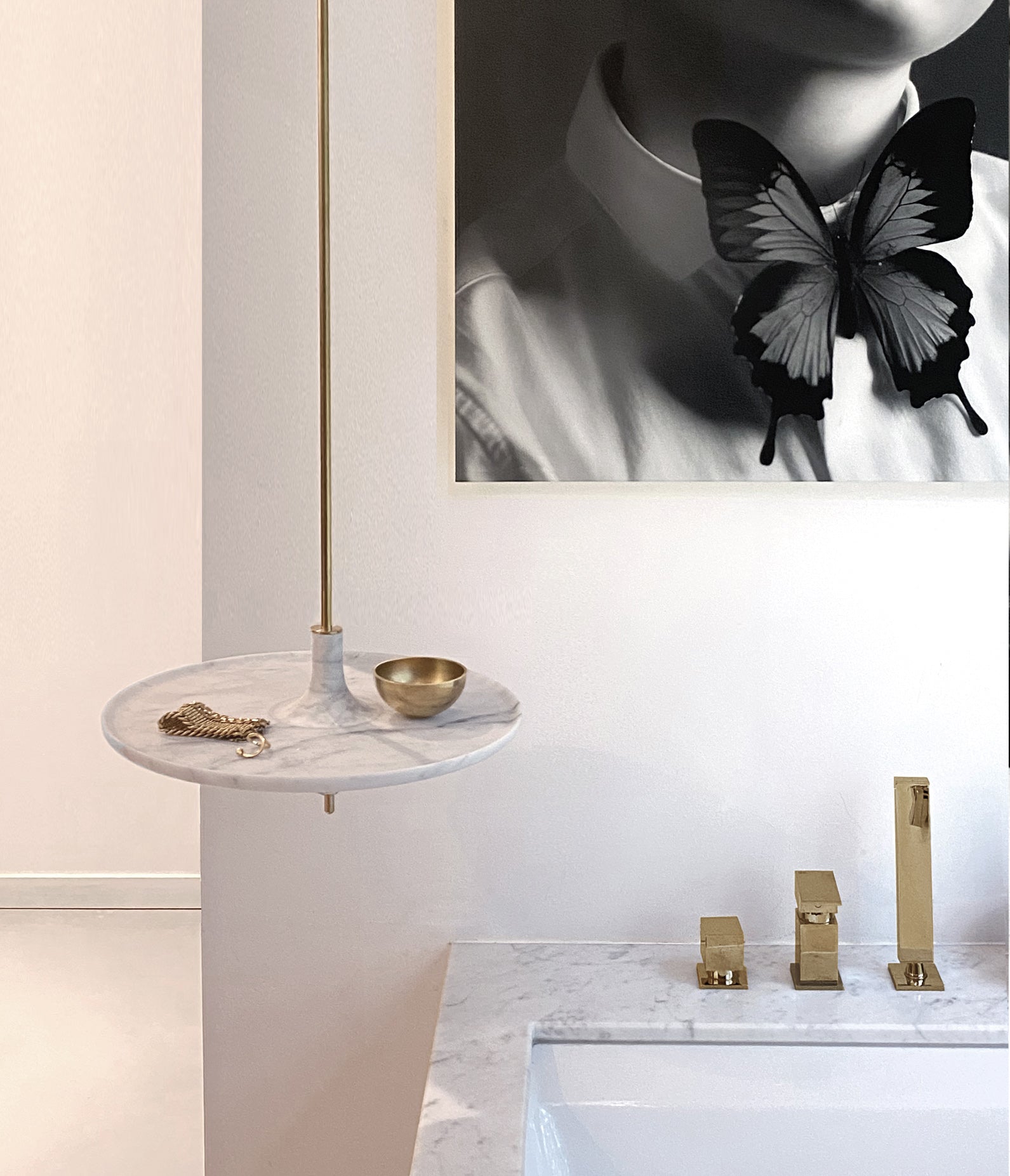 Marble hanging table (standard size)