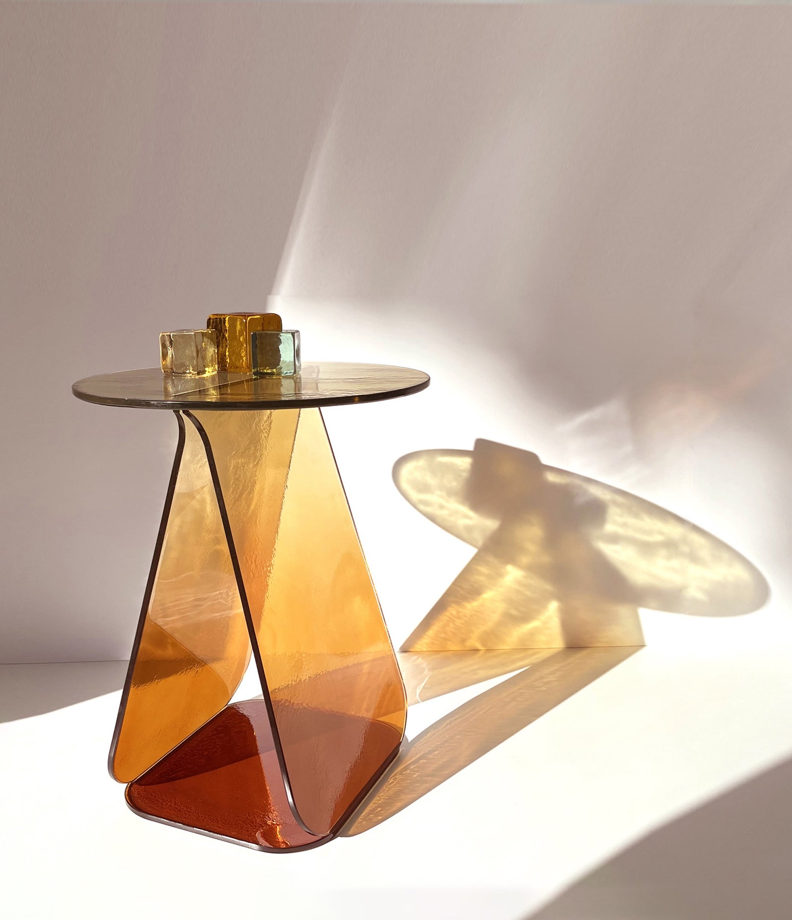Table d’appoint en verre