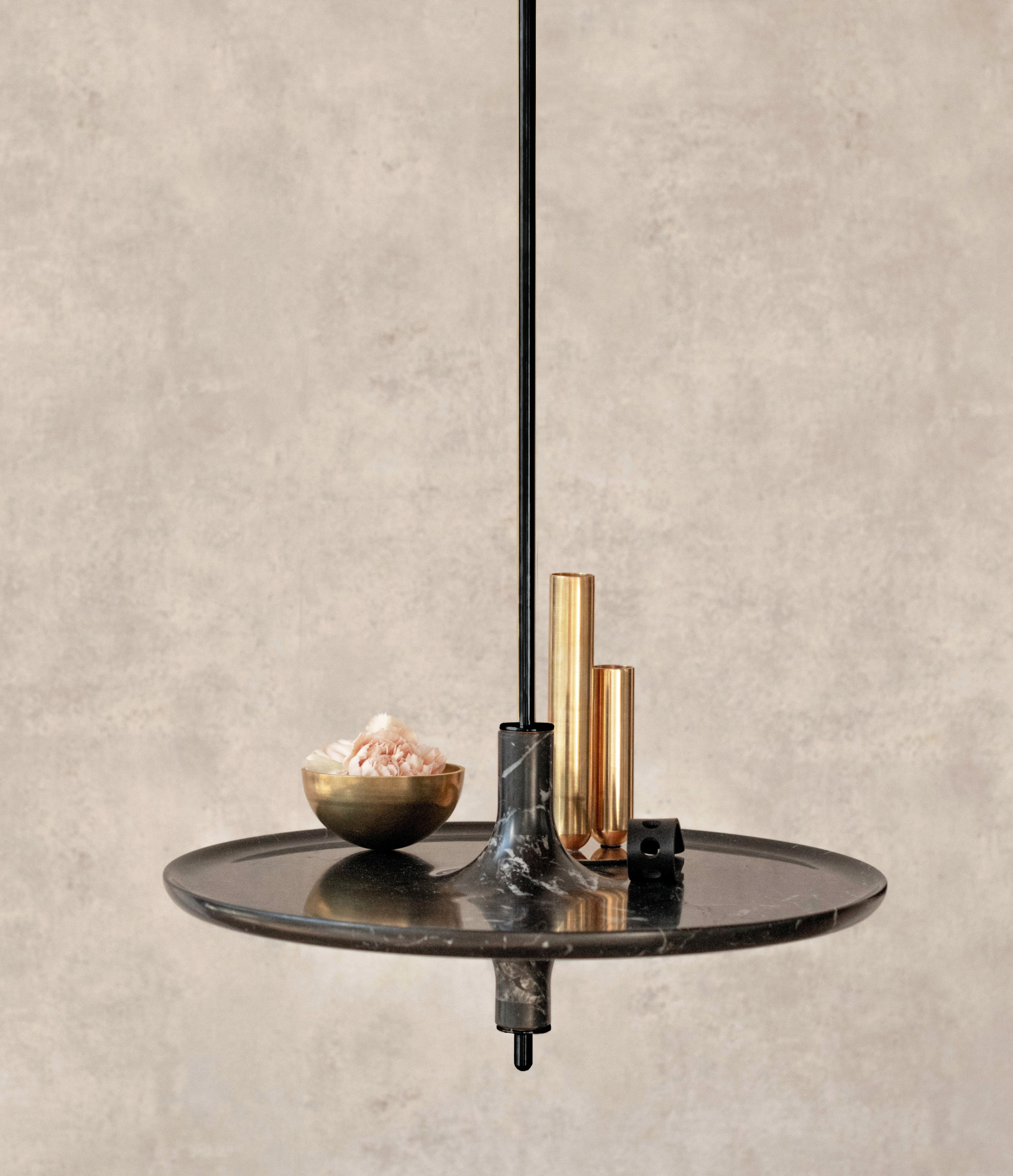 Table suspendue en marbre (taille standard)