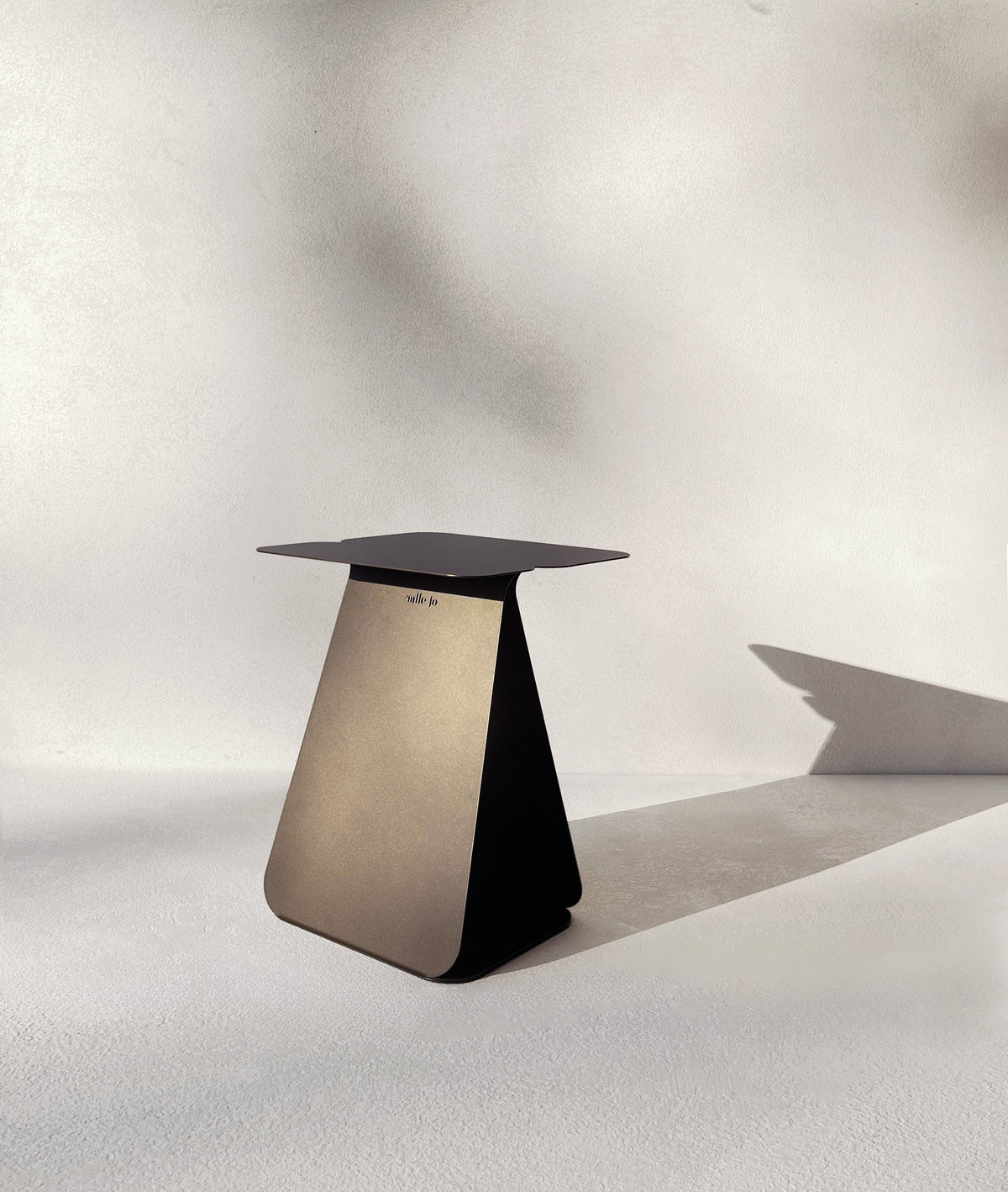 Rectangular bronze metal side table - YOUMY | Mademoiselle Jo