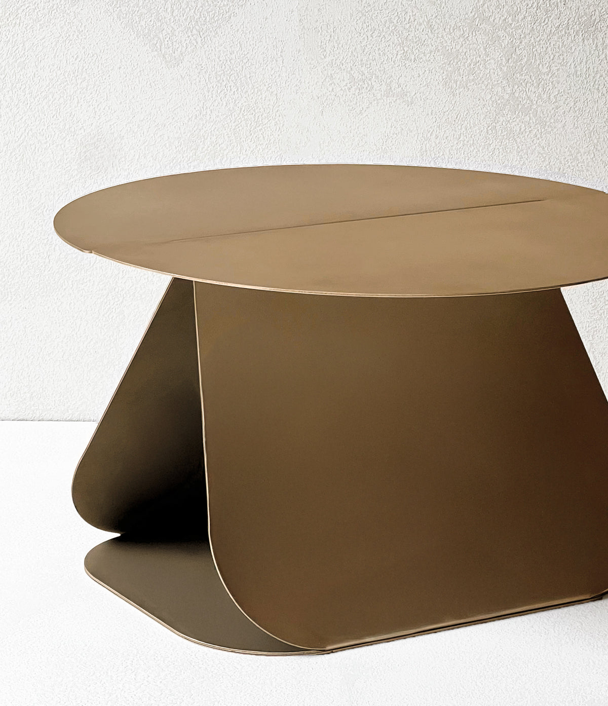 Table basse en métal bronze - YOUMY – Mademoiselle Jo