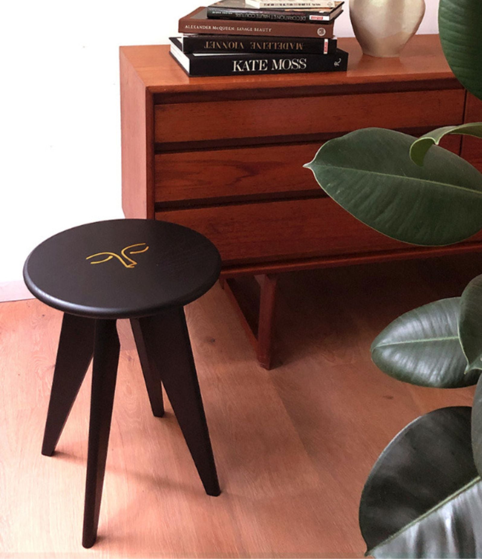 Ash stool